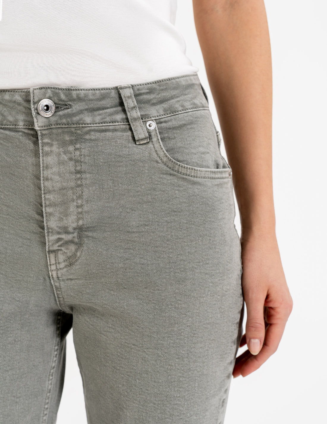 Spodnie mom fit jeansowe damskie z wysokim stanem luźne jeansy r.