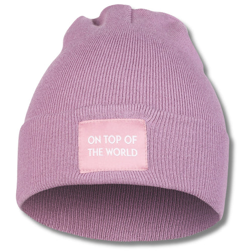 Czapka damska zimowa prążkowana beanie na chłodne dni modna naszywka