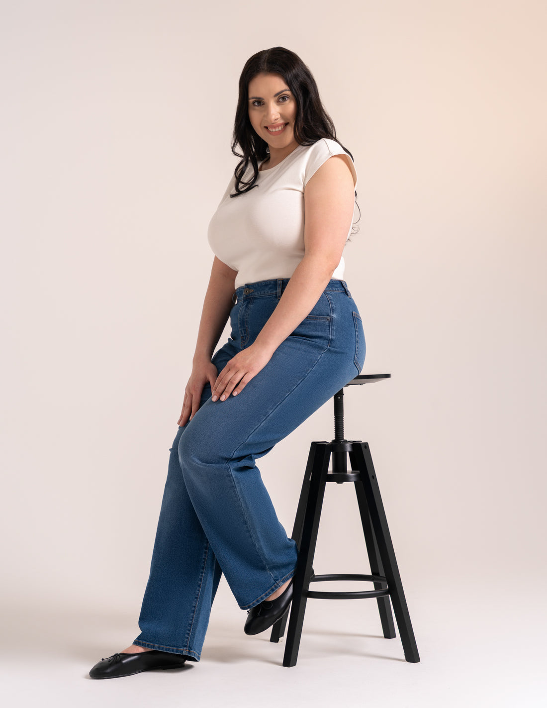 Damskie jeansy wide leg z wysokim stanem i efektem push-up