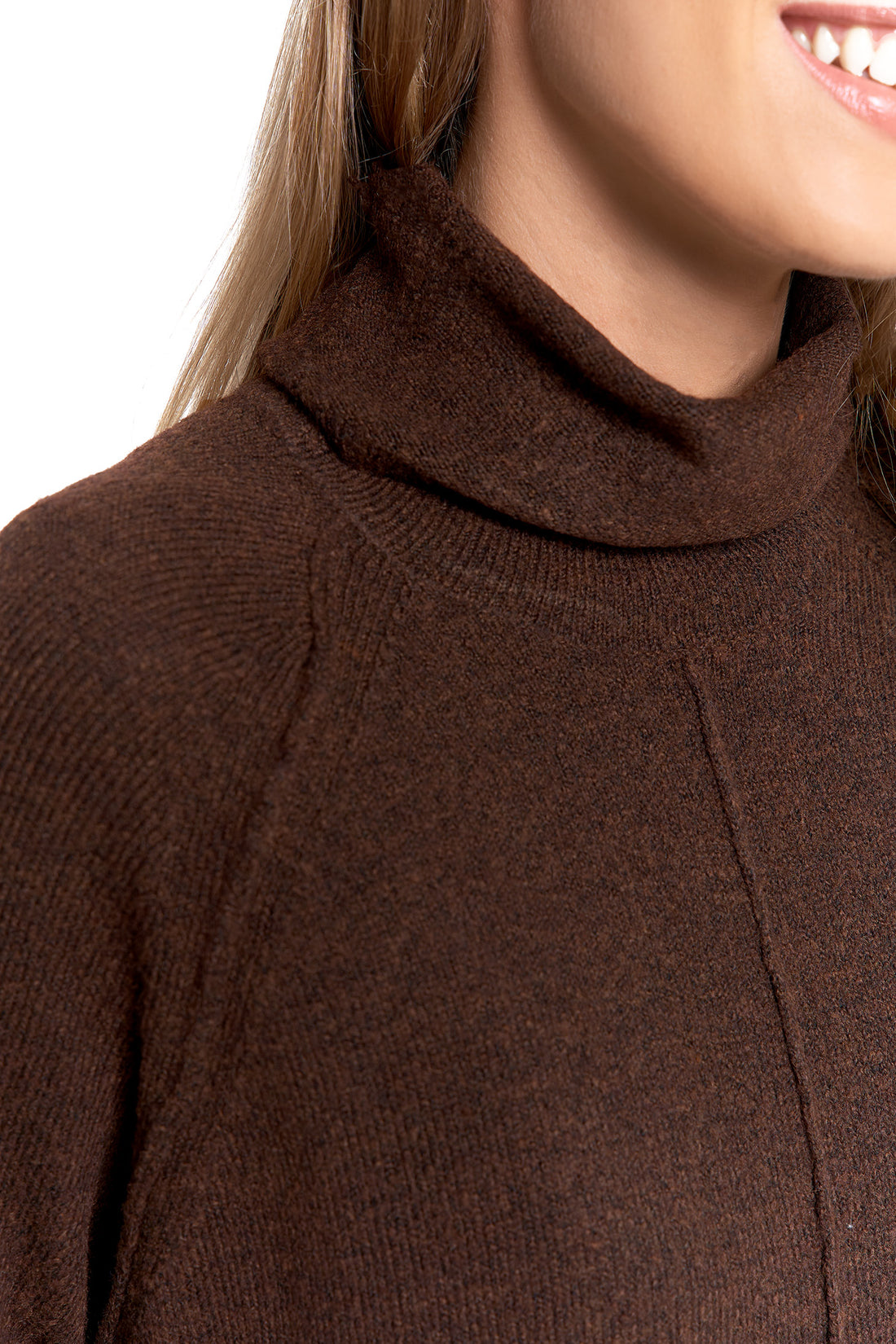 Sweter damski elegancki golf wydłużony tył modny
