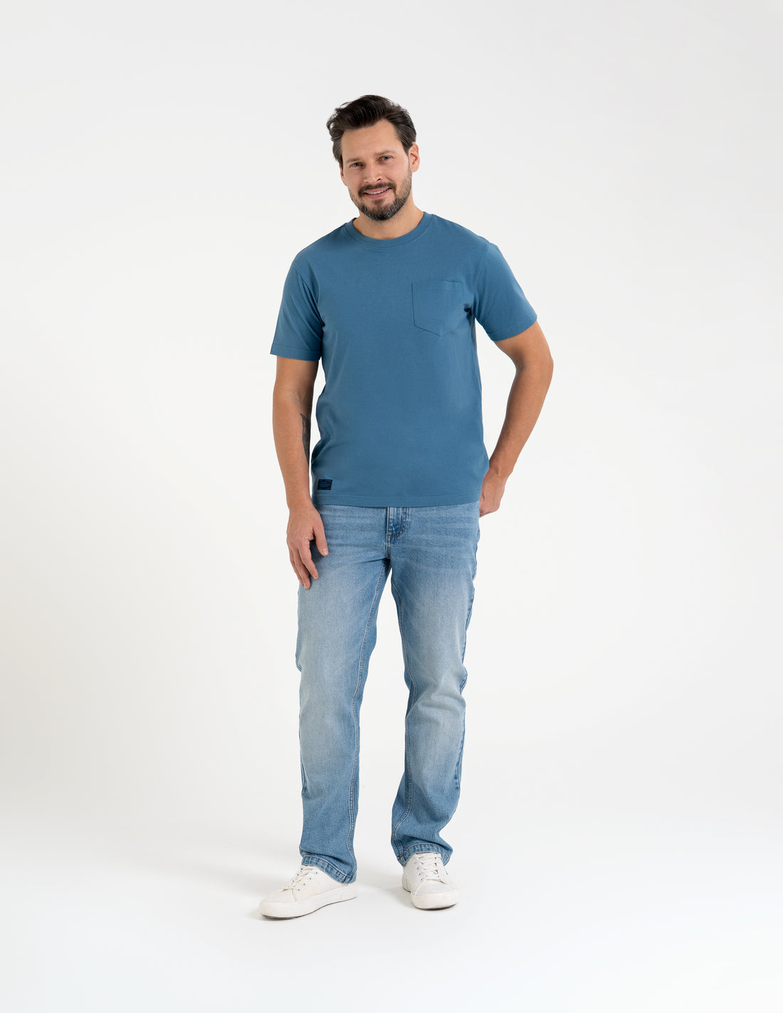 Elegancka koszulka t-shirt męski klasyczny gładki z kieszonką
