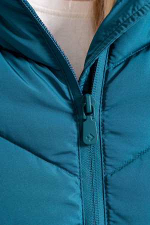 KRÓTKA KURTKA DAMSKA PRZEJŚCIOWA Z KAPTUREM NA JESIEŃ CIEPŁA MORAJ