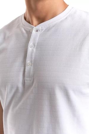 T-SHIRT MĘSKI MORAJ KOSZULKA KRÓTKI RĘKAW PROSTA ROZPINANY DEKOLT MODNA