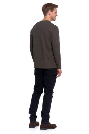 KOSZULKA MĘSKA Z DŁUGIM RĘKAWEM LONGSLEEVE STRUKTURA MODNY MORAJ