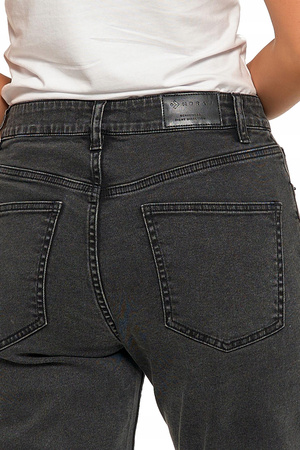 Spodnie Mom Fit Jeansowe Damskie z Wysokim Stanem Luźne Jeansy MORAJ 