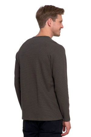 KOSZULKA MĘSKA Z DŁUGIM RĘKAWEM LONGSLEEVE STRUKTURA MODNY MORAJ