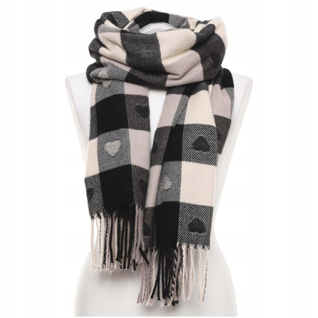 Szal Ciepły z Frędzlami w Kratę z Serduszkami Elegancki Modny MORAJ