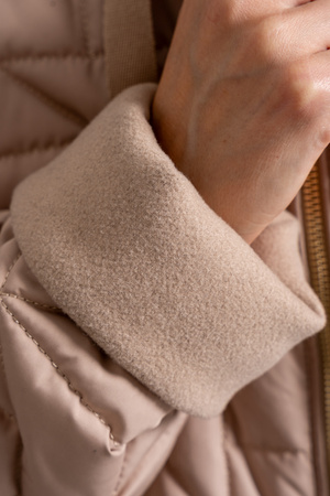 ELEGANCKA KURTKA DAMSKA PRZEJŚCIOWA Z KAPTUREM NA JESIEŃ CIEPŁA MORAJ